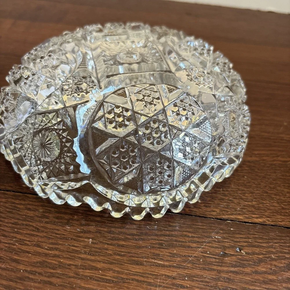 Vintage ABP Large Heavy Cut‎ Glass Bowl Starburst Pattern Sawtooth Rim 7